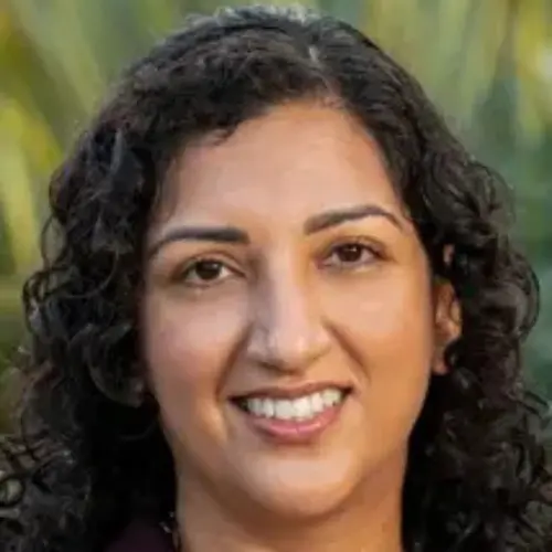 Shipra Arya MD